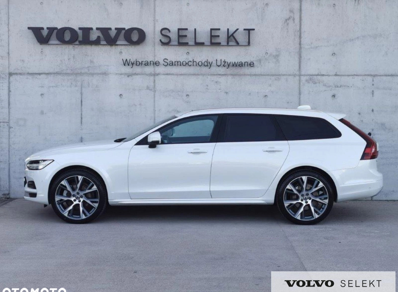 Volvo V90 Cross Country cena 299900 przebieg: 15969, rok produkcji 2023 z Warszawa małe 781